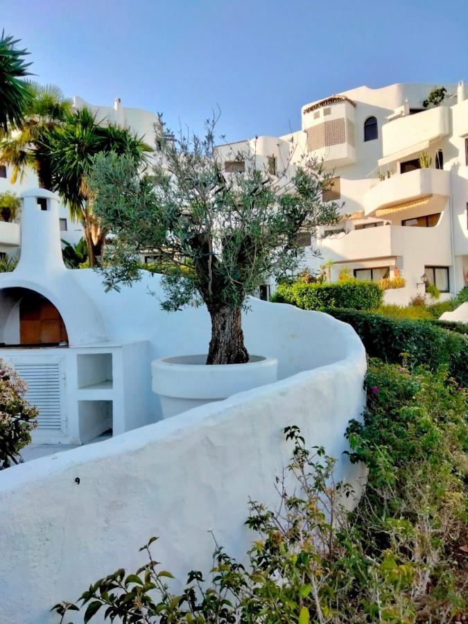 マルベーリャSuperb Townhouse In Golden Mileアパートメント エクステリア 写真